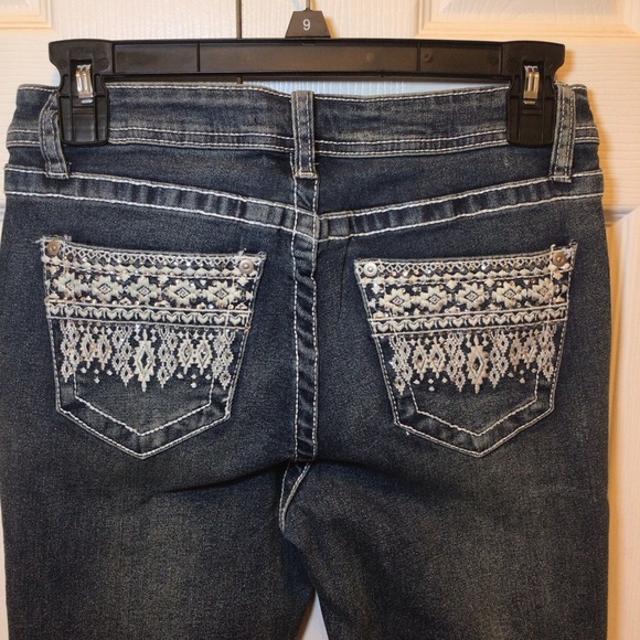 Harper & Ivy Juniors Rhinestone Embroidered Pocket Flare Leg Jeans Size 1 - Picture 4 of 9